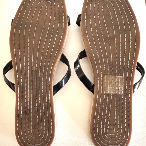 Tory Burch Black and Tan Sandals - Picture 6 of 6